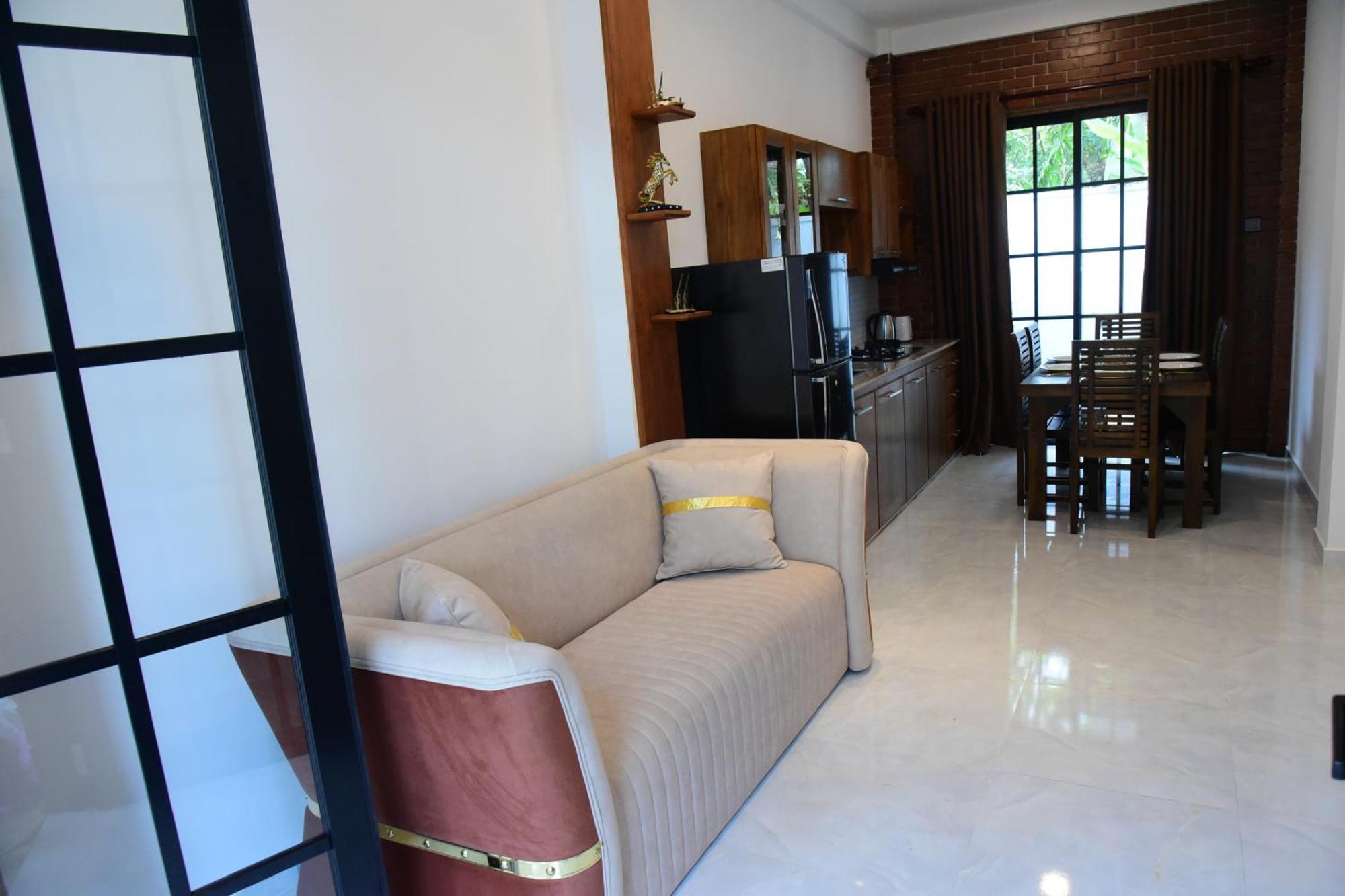 Ocean Ripples Hotel Хикадува Екстериор снимка