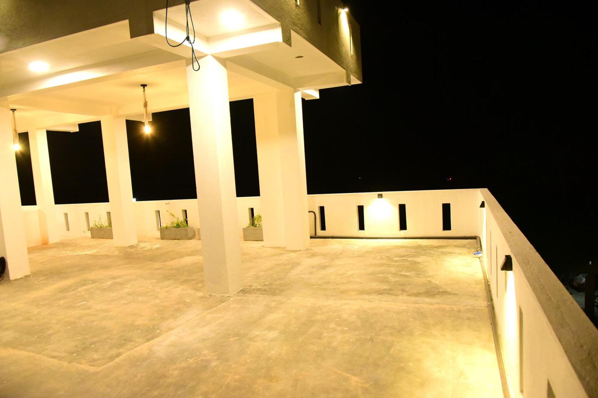 Ocean Ripples Hotel Хикадува Екстериор снимка
